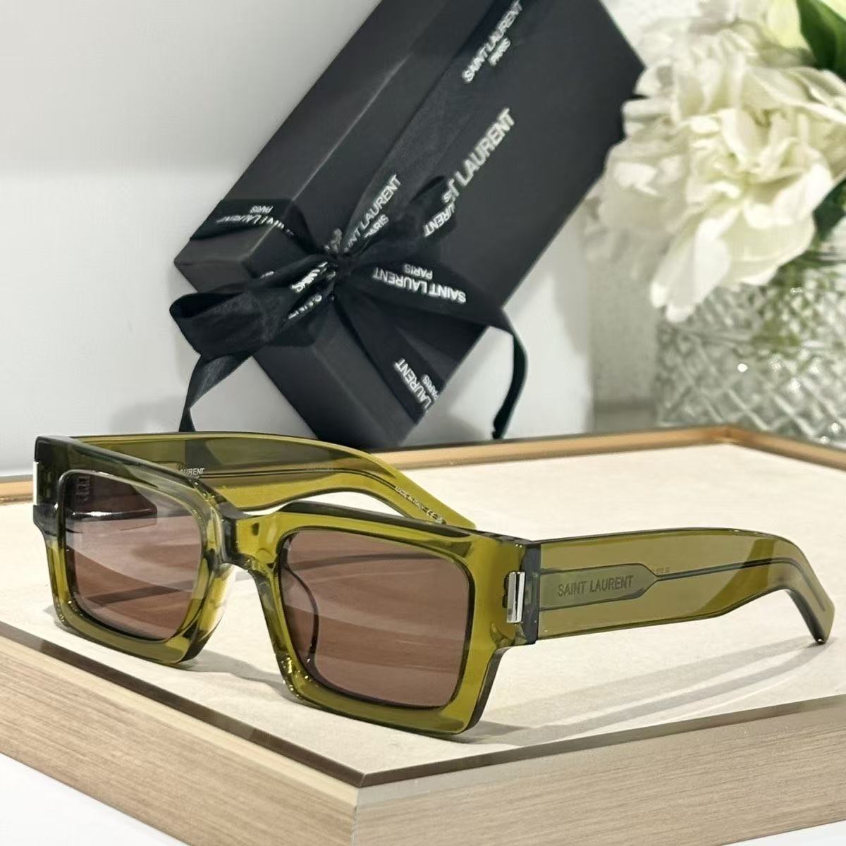 Fashion hot 8 color sunglasses