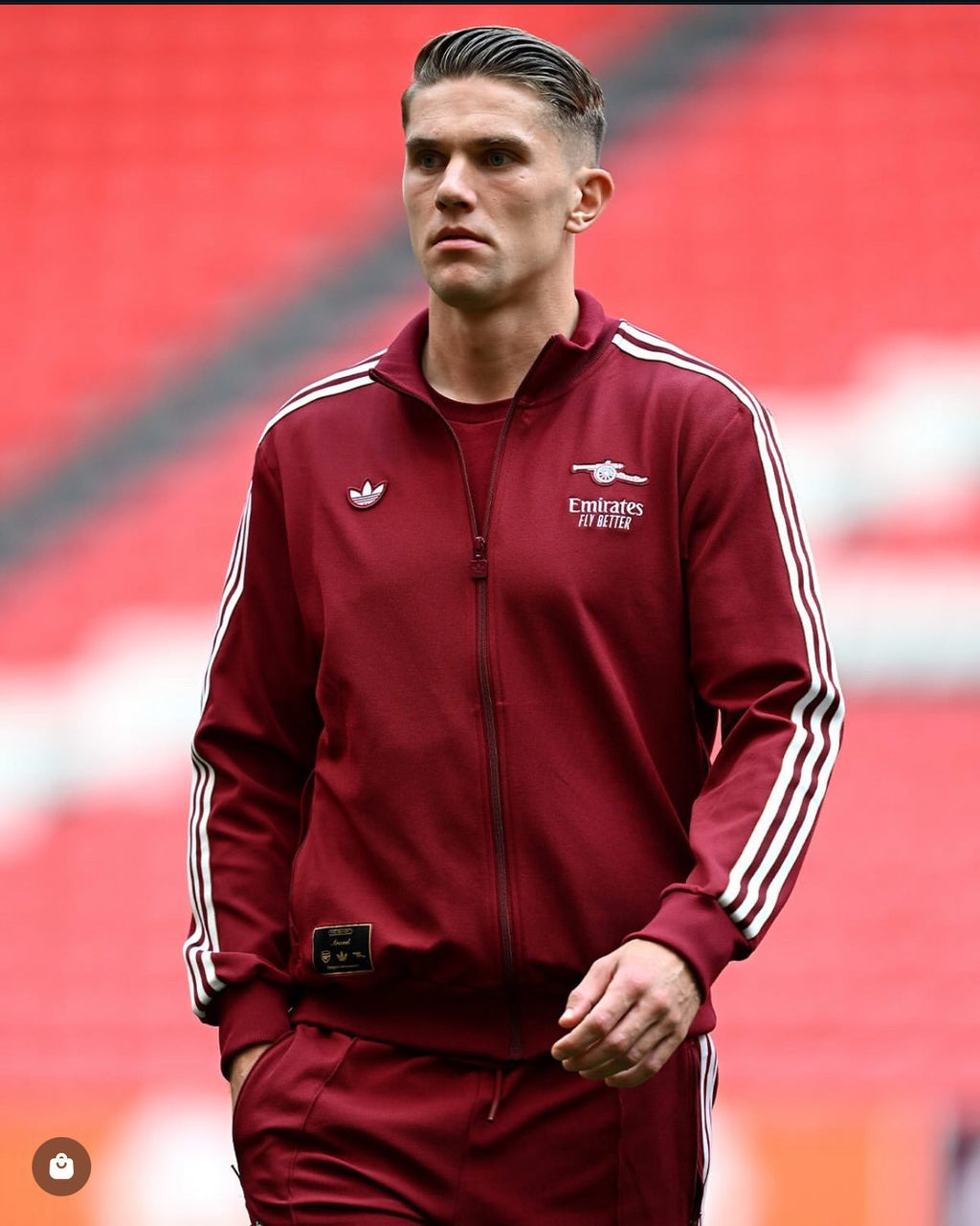 Arsenal Travel Tracksuit Red