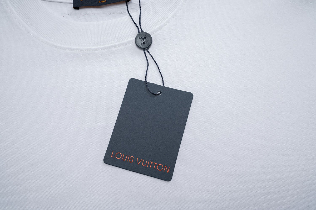 White fashion T-shirt 072