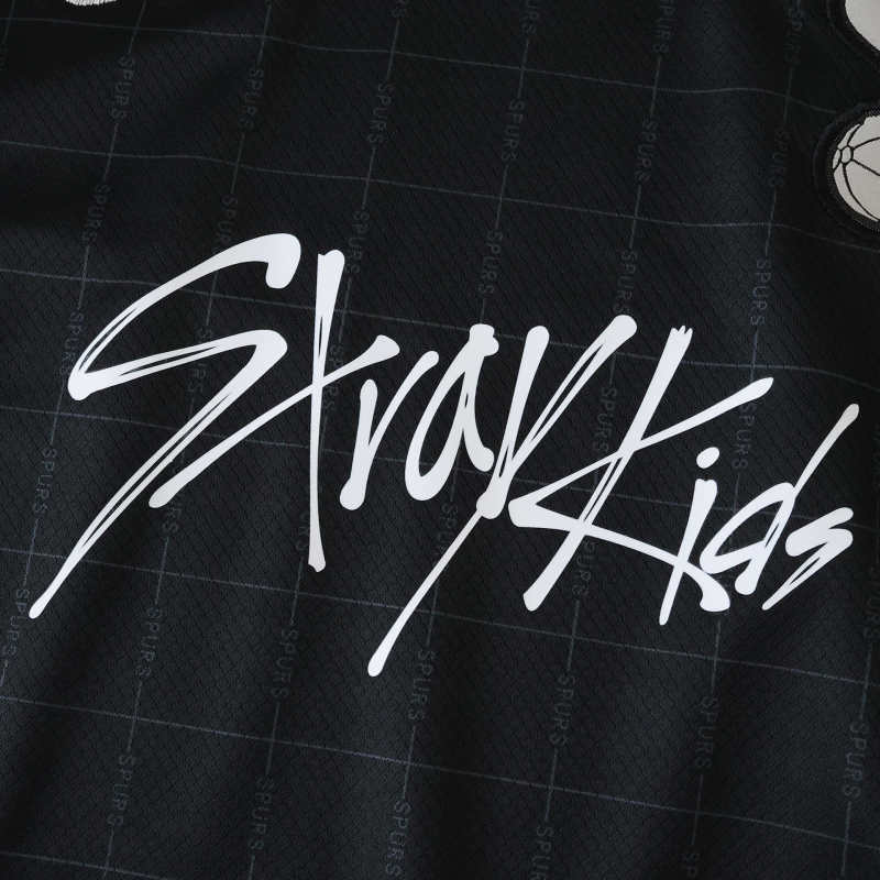 Kids Tottenham Hotspur Away Stray Kids Kit 2025/26