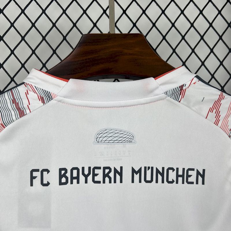 Bayern Munich Away Jersey 2025/26 - Women's