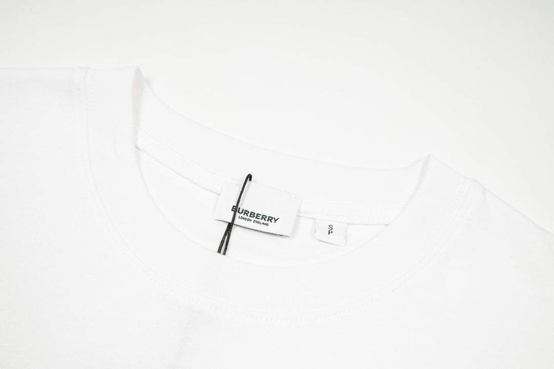 Foamed lettering cotton T-shirt