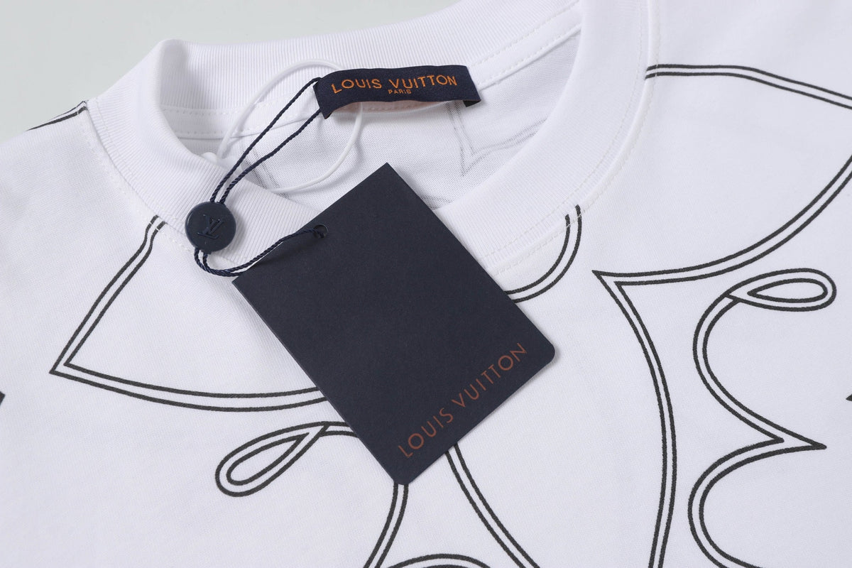 White fashion T-shirt 662