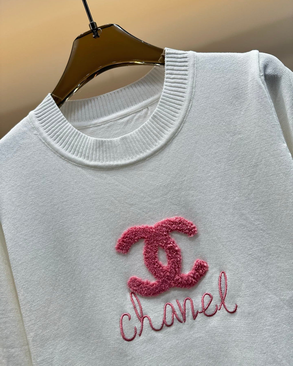 Towel embroidered lettering knitted T-shirt